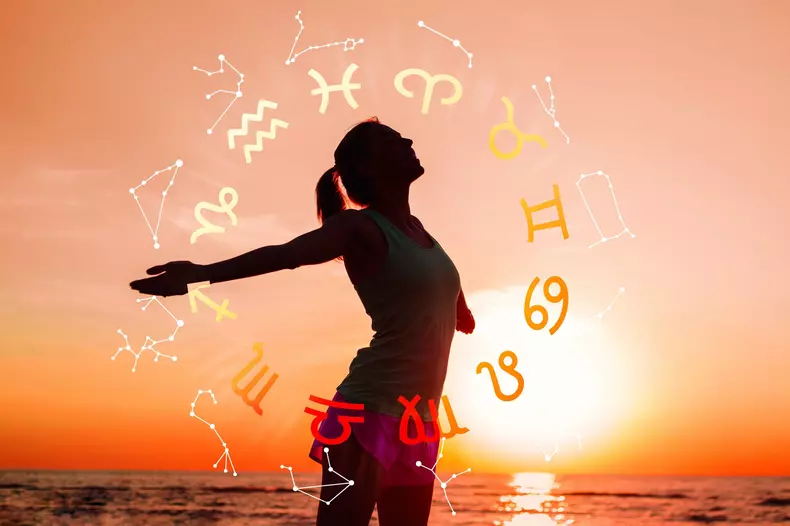 Zodiile feminine care au noroc în august 2023