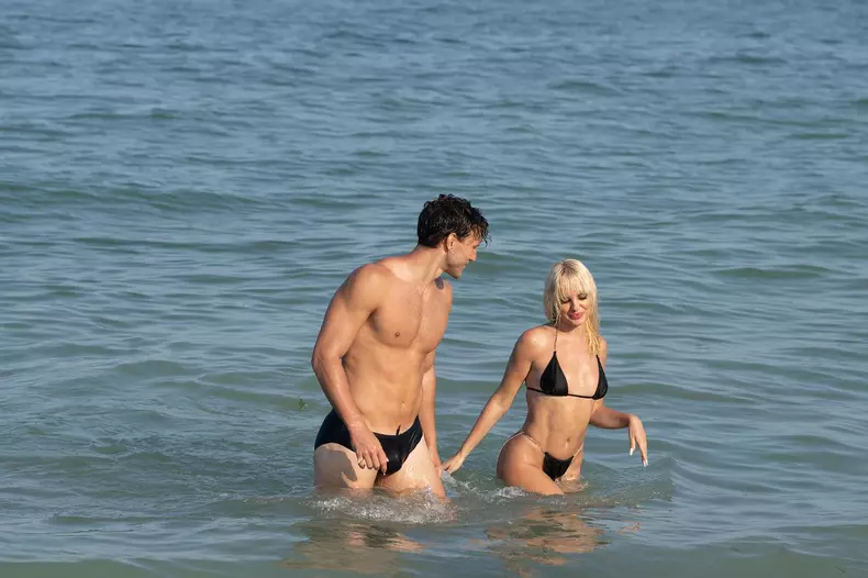 alexandra-stan-in-clip-5