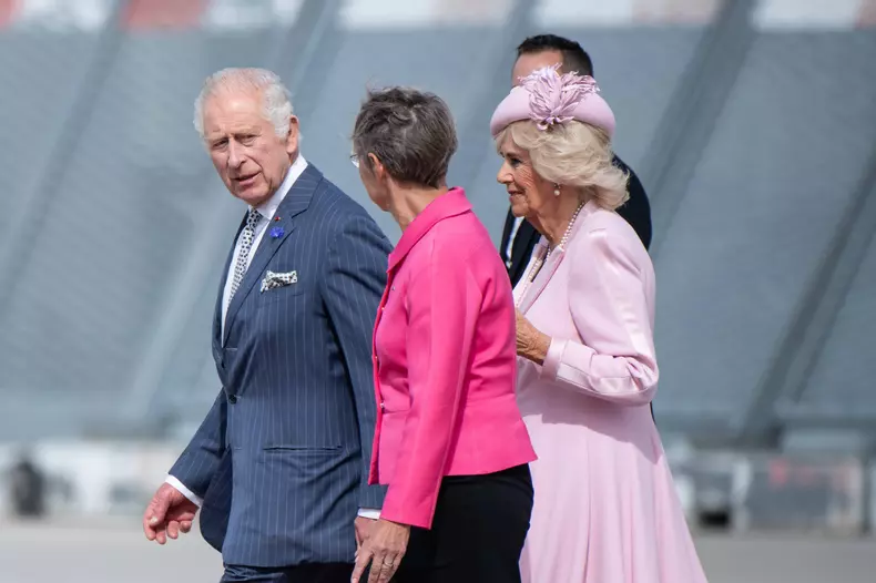 Charles și Camilla în Franța