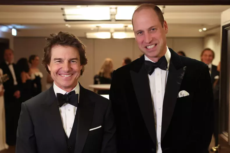 Tom Cruise și William