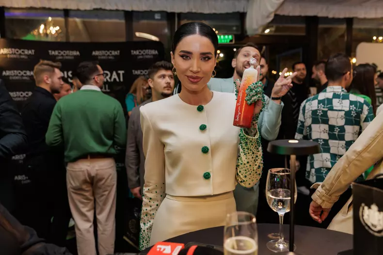 Adelina Pestrițu, desemnată Instagram Personality la Premiile Unica.ro 2024