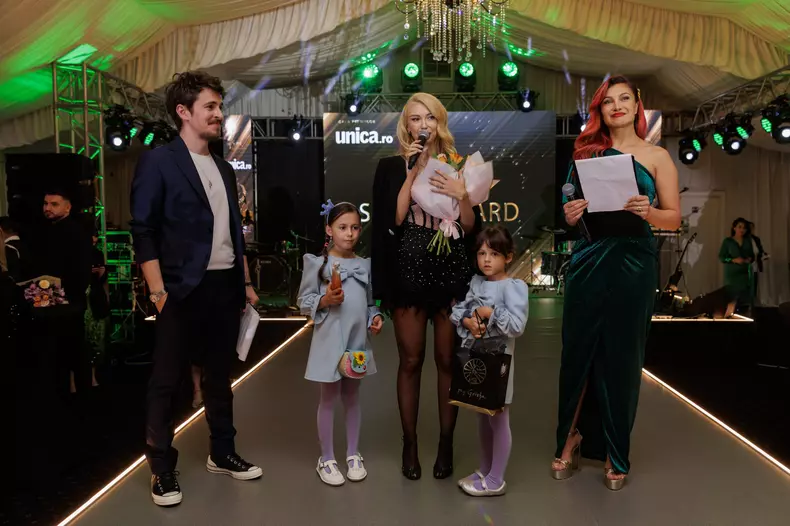 andreea-balan-best-show