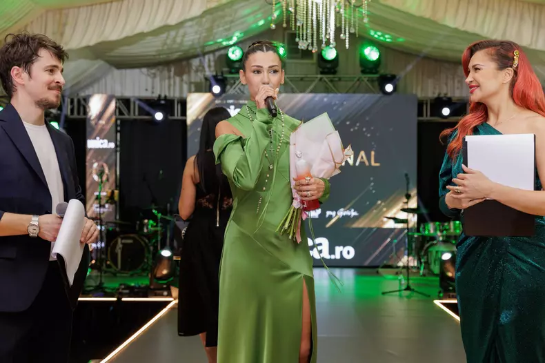 Alina Eremia a câștigat trofeul Best Personal Style la Premiile Unica.ro 2024