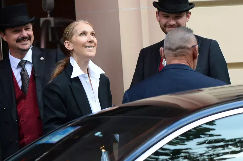 Céline Dion quitte le Royal Monceau pour préparer la cérémonie d’ouverture des Jeux Olympiques (JO 2024) à Paris