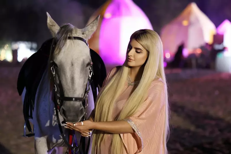 Sheikha Mahra 34