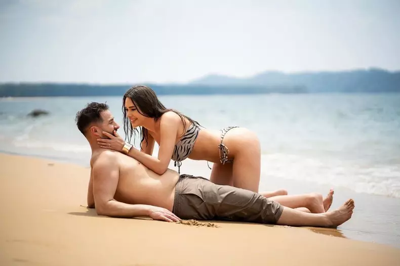 Cornel şi Iustina de la Insula Iubirii (7)