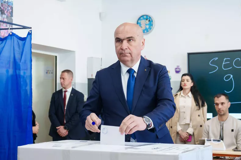 Mesajul lui Ilie Bolojan, după ce și-a exercitat dreptul la vot