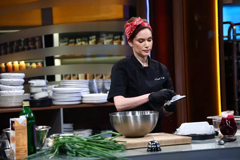 tal gatind la chefi la cutite