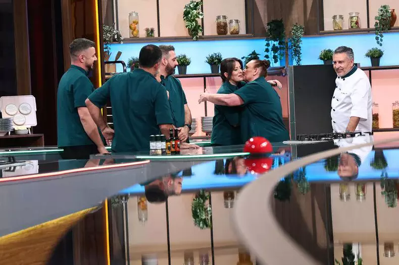i man cu colegii
