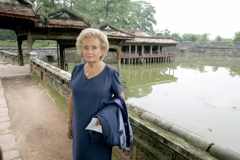 Bernadette Chirac, wife of former French President Jacques Chirac, has died at the age of 93. A steadfast supporter throughout her husband's political career, Bernadette Chodron de Courcel became an influential figure in French public life. She served as