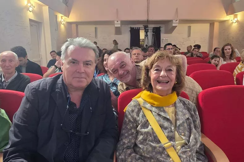 adrian cioroianu si ana blandiana