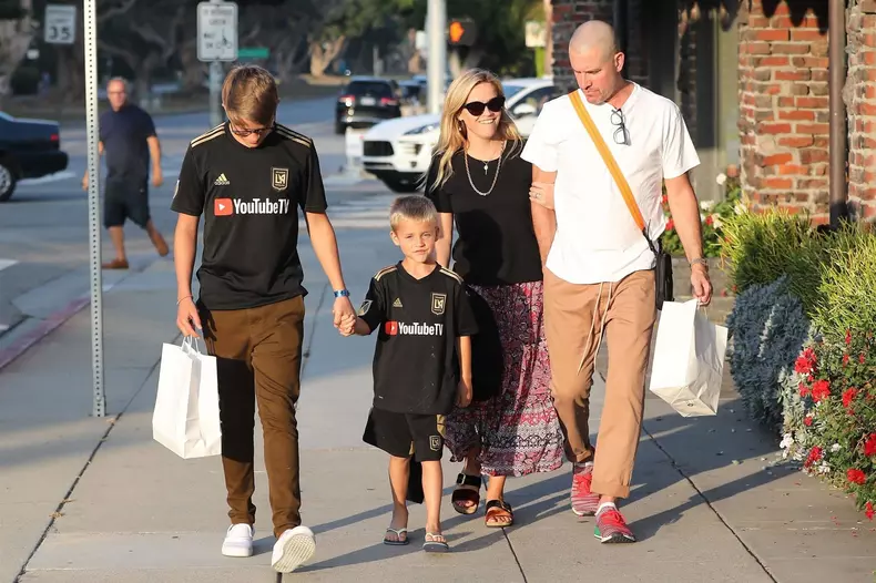 Actrița Reese Witherspoon ar fi în pragul divorțului. Motivul este surprinzător