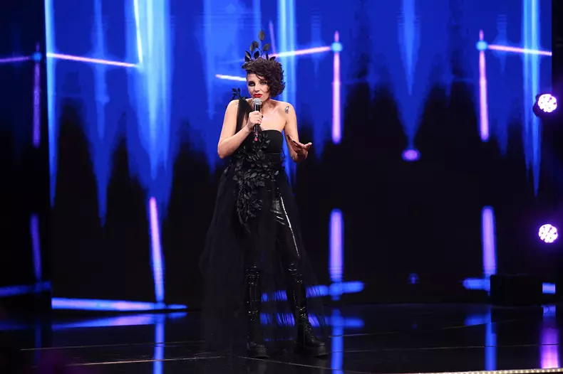 teodora-nedelcu-in-finala-sezonului-2-stand-up-revolution