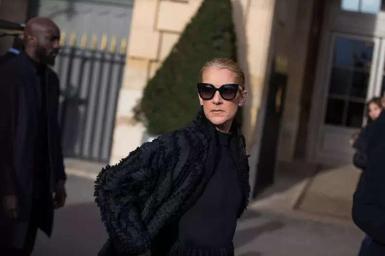 Celine Dion, anunț îngrijorător pentru fani. Ce se întâmplă, până la urmă, cu turneul mondial al artistei