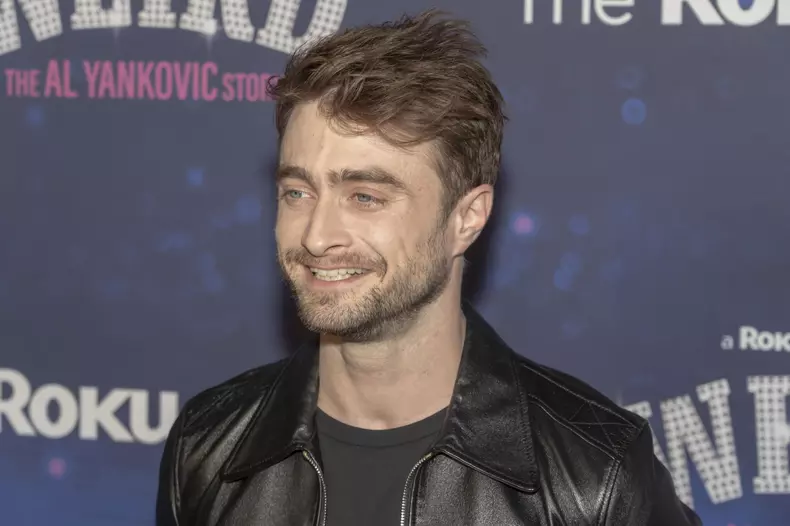 Daniel Radcliffe, transformare radicală pentru rolul din „Creatorii de miracole”. Imaginile au devenit virale