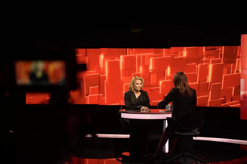 Adina Buzatu, la 40 de întrebări cu Denise Rifai