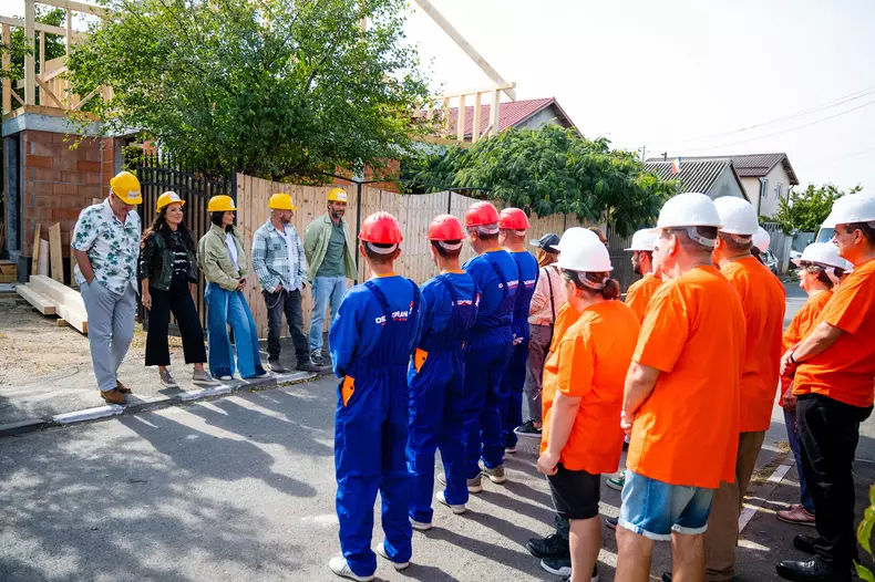 Echipa Visuri la cheie„Visuri la cheie”, 29 noiembrie 2023. Dragoș Bucur și echipa prezintă povestea familiei Oprea