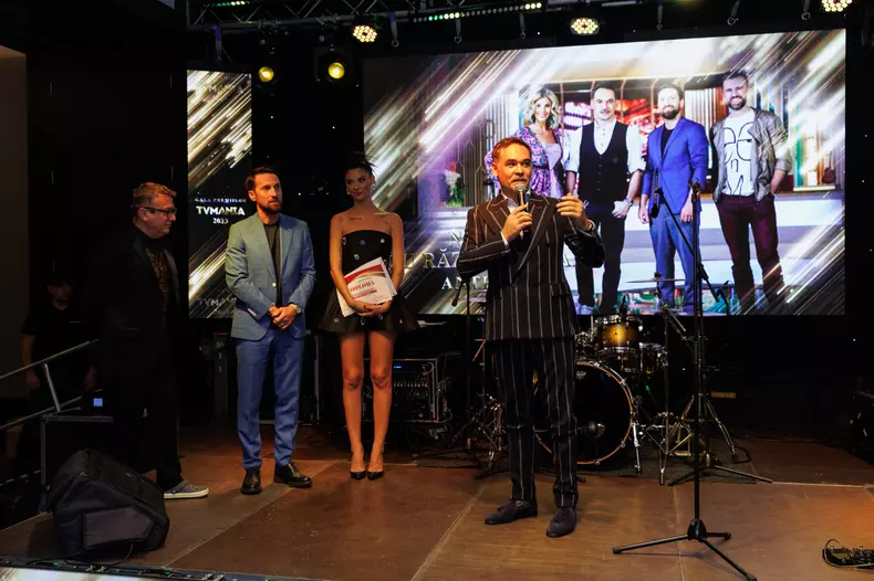 Dani Oțil, discurs acid, la gala Premiilor TVmania 2023. „Acum copiii Andreei Esca sunt vedete la Antena 1” (3)