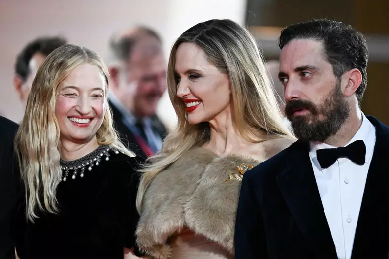 Anfgelina Jolie, ovaționată în picioare la Festivalul de Film de la Veneția 2024 
