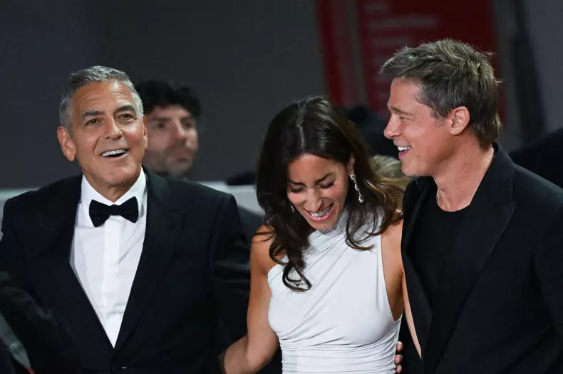 Venice Wolfs Premiere
