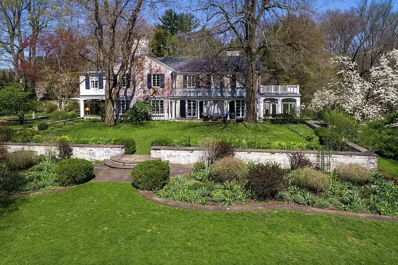 Richard Gere Bought Paul Simon's Mansion For $10.8 Million Dollars
