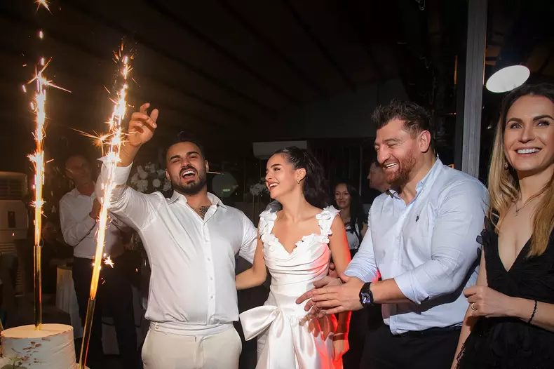 De ce parinții lui Jador au lipsit de la nunta lui  (1)
