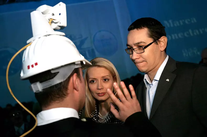 Victor Ponta și Daciana Sârbu au divorțat  (4)