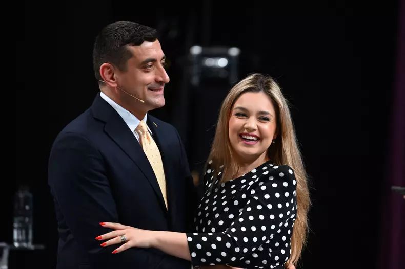 Romania’s presidential finalists hold debate ahead of May 18 runoff vote