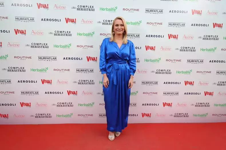 andreea-esca-petrecerea-viva-2025-1