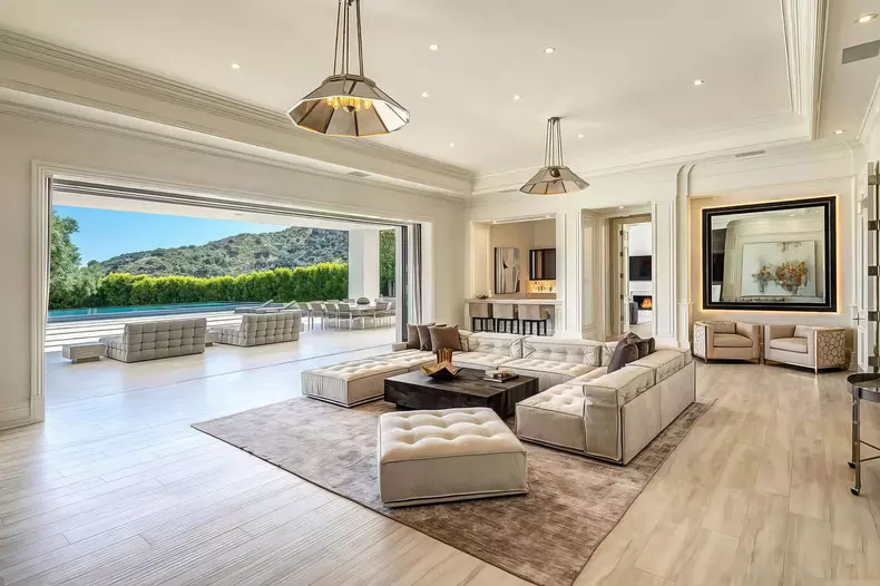 Jennifer Lopez and Ben Affleck home in Beverly Hills