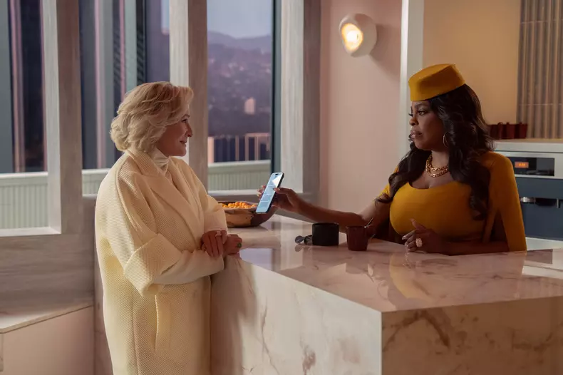 GLENN CLOSE, NIECY NASH