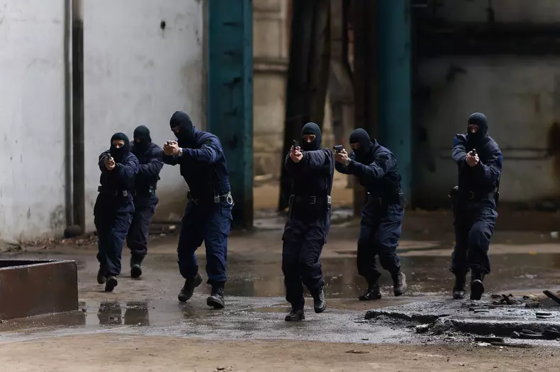 Brigada lui Costoiu - TĂTUȚU' 3