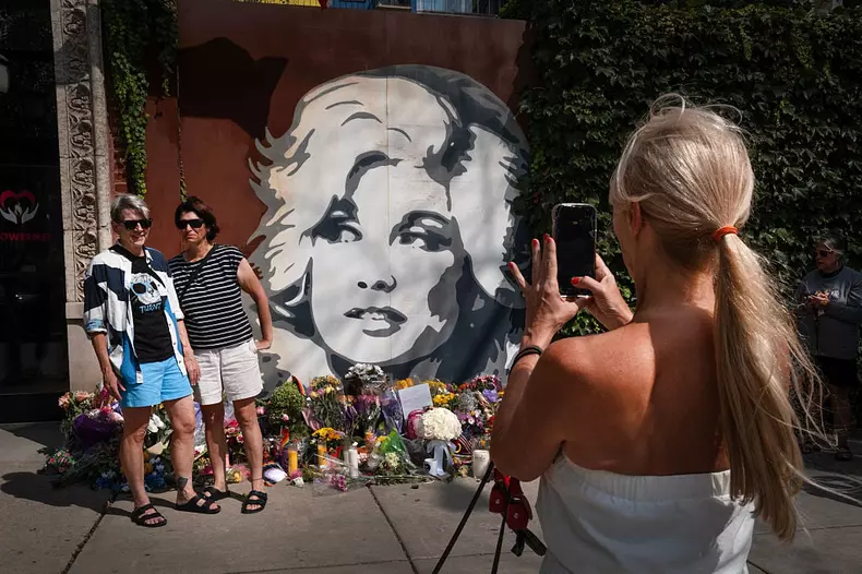 Dolly Parton Remembered Across The U.S.