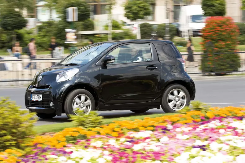 Toyota iQ 1.0 VVT-i CVT – iQ de campion mondial