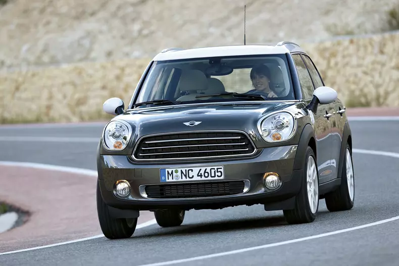 Primul crossover Mini se numeste Countryman