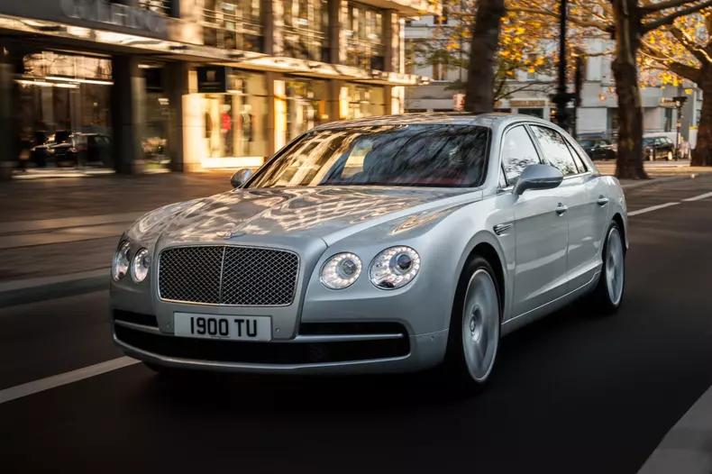 Flying_Spur_V8_Exterior_2_2