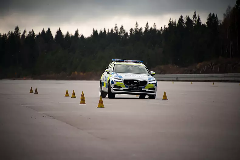 volvo v90 politie