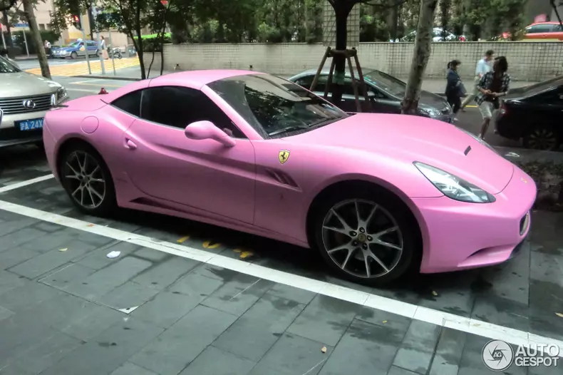 Ferrari-Pink-3