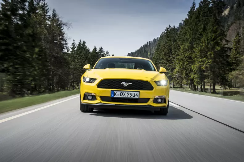Ford-Mustang-Best-Selling-Sports-Car-3