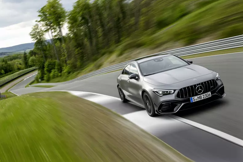 Mercedes-AMG A45 CLA45 050