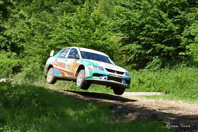 61179350_406717816843741_4262129075566411776_n