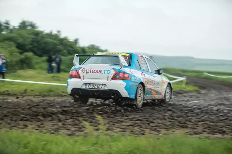 61365452_2331038600512229_584359545053118464_n