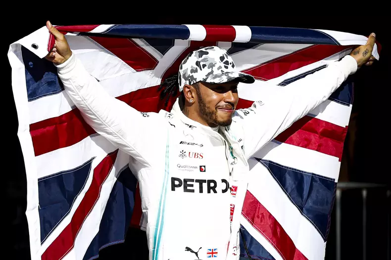 Lewis Hamilton (Mercedes) a câştigat al şaselea titlu de campion mondial de Formula 1