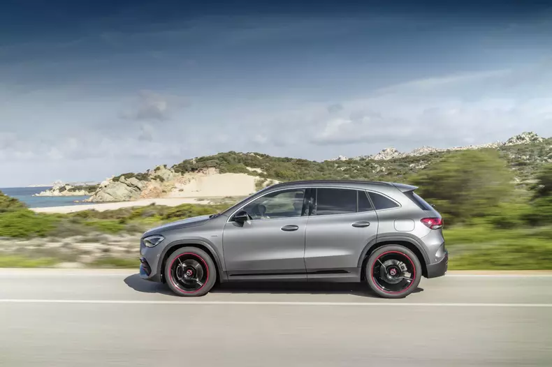 Mercedes-Benz GLA 2019Mercedes-Benz GLA 2019