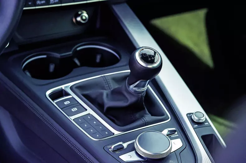 SH Seria 3 vs A4 vs Clasa C 006