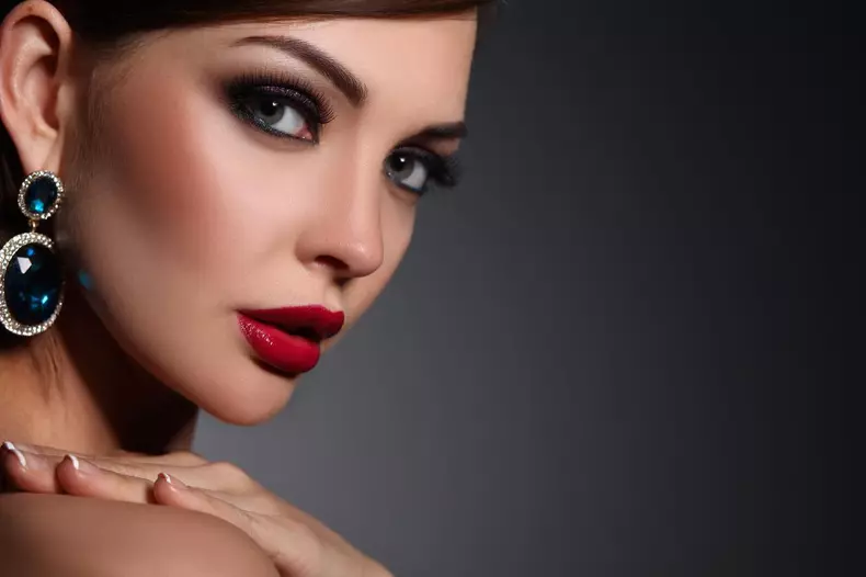 Cercei din argint cu zirconii 