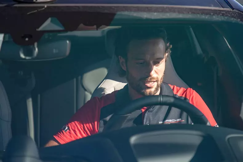 Porsche Taycan drift record007