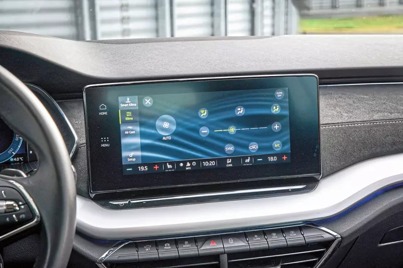 Sjoda Octavia Combi SH 008