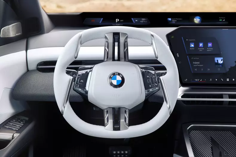 P90615658_highRes_the-new-bmw-ix3-50-x