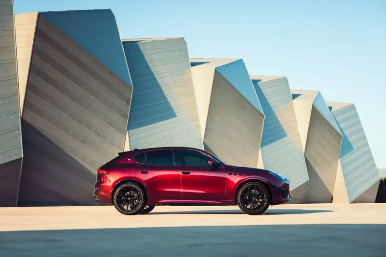 HERO_Maserati Grecale Tributo Il Bruciato_Il Bruciato cellar